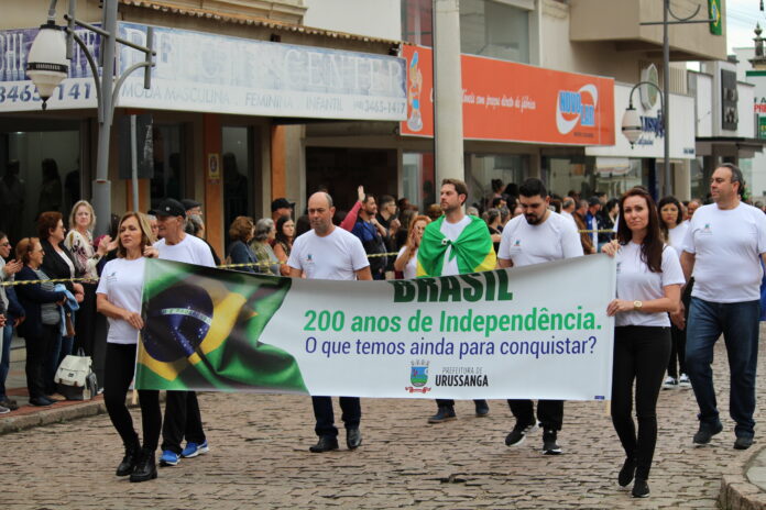 Urussanga Desfile C Vico Marca A Celebra O Do Bicenten Rio Da