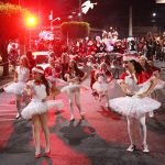 Segundo desfile de "Natal dos Sonhos" de Orleans ganha simpatia do público