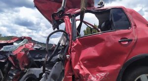 Caminhão com placas de São Ludgero se envolve em acidente e deixa três vítimas fatais no Oeste