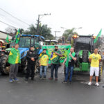 Grande número de caminhões e tratores agrícolas, na carreata deste dia 7, em Orleans