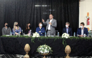 Secretário inaugura Laboratório Espaço Maker no Colégio Toneza Cascaes e anuncia 4,5 milhões para educação do município