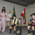 O mês das crianças foi marcado de momentos especiais no Centro Educacional Meta de Orleans
