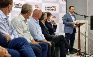 São Ludgero: Governador inaugura pavimentação da Estrada Geral Barra do Norte