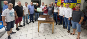 Assinada ordem de serviço para pavimentação asfáltica da Rua Antônio Schlickmann