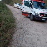 Caminhão cai em rio após ponte quebrar no interior de Orleans