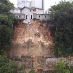 Unibave avalia prejuízos causados nas "Esculturas do Paredão" devido as chuvas
