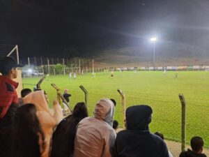 Taipa vence a primeira partida da final do municipal de futebol em Orleans