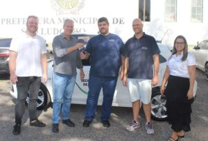 Prefeitura investe na compra de mais um veículo para transporte de pacientes na área da saúde