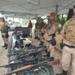 Polícia Militar realiza exposição na Praça Padre Roher Polícia Militar realiza exposição na Praça Padre Roher