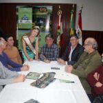 Prefeitura repassa recursos para realização da XVIII Festa do Agricultor e do Motorista, e 111 anos de Orleans