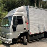 Acidente envolvendo motocicleta e caminhão deixa homem ferido gravemente na Rod SC-390 Acidente envolvendo motocicleta e caminhão deixa homem ferido gravemente na Rod SC-390