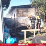 Casa de alvenaria pega fogo e bombeiros são acionados em Lauro Müller