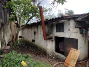 Estufa de fumo pega fogo em Orleans