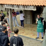 Contação de história serve como introdução ao Museu ao Ar Livre