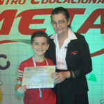 Evento na Escola Meta premia os 40 alunos medalhista da Mobfog e Oba