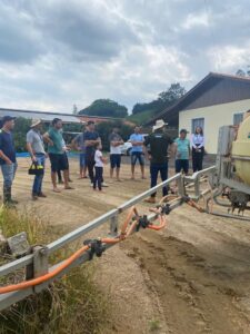 Engenheiros-agrônomos da Cidasc participam de Dia de Campo sobre tecnologia de aplicação em Braço do Norte