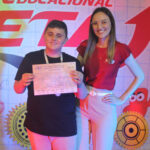 Evento na Escola Meta premia os 40 alunos medalhista da Mobfog e Oba