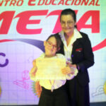 Evento na Escola Meta premia os 40 alunos medalhista da Mobfog e Oba