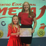 Evento na Escola Meta premia os 40 alunos medalhista da Mobfog e Oba