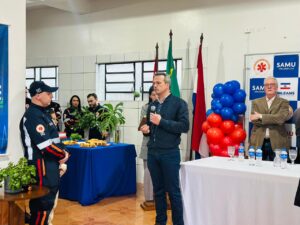 SAMU de Orleans completa 15 anos de atuação SAMU de Orleans completa 15 anos de atuação