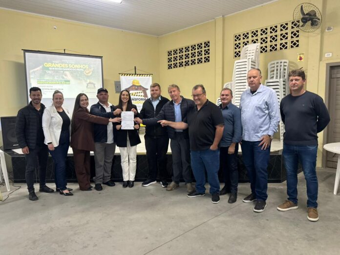 prefeitura-de-sao-ludgero-assina-ordem-de-servico-para-pavimentacao-da-rodovia-municipal-sld-401-na-comunidade-santo-antonio-1761908990