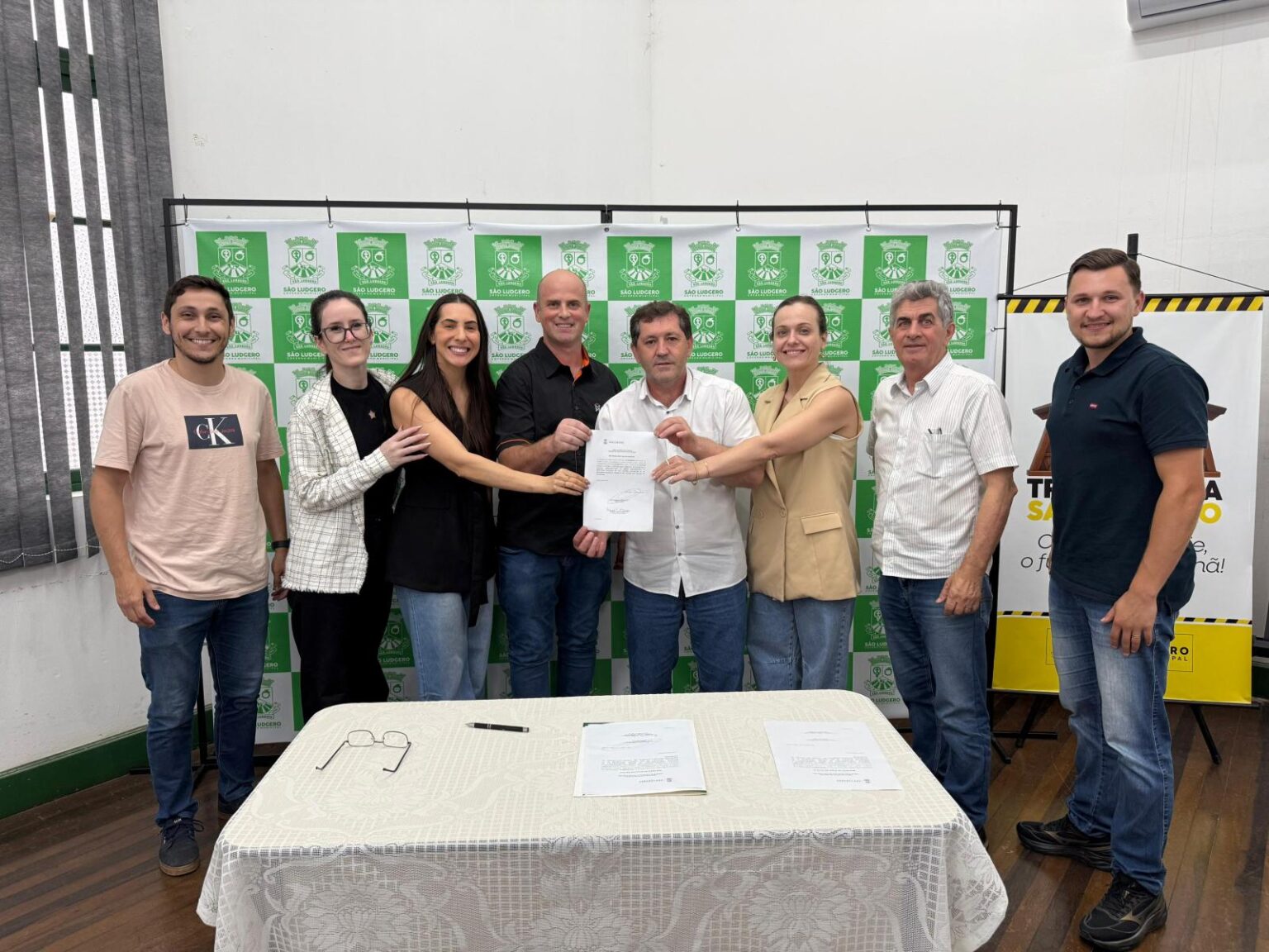 São Ludgero: Assina Ordem de Serviço para reforma do prédio da ...