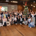 Colaboradores do UNIBAVE montam a Árvore dos Sonhos em clima de gratidão e celebração natalina Colaboradores do UNIBAVE montam a Árvore dos Sonhos em clima de gratidão e celebração natalina