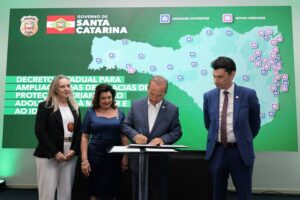 Governador entrega viaturas, armamentos e cria novas delegacias especializadas