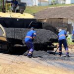 Rua Cecília Locks recebe pavimentação em São Ludgero Rua Cecília Locks recebe pavimentação em São Ludgero