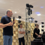 Presidente da Coorsel anuncia aumento salarial de R$ 500 para todos os funcionários da cooperativa Presidente da Coorsel anuncia aumento salarial de R$ 500 para todos os funcionários da cooperativa