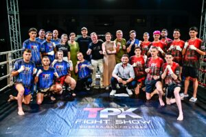 Primeiro evento oficial de Muay Thai reúne mais de mil pessoas em Orleans Primeiro evento oficial de Muay Thai reúne mais de mil pessoas em Orleans