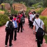 Alunos do escola Meta de Orleans visitam parques Space Adventure e Aventura Jurássica, em Balneário Camboriú