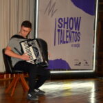 Acadêmico de Pedagogia vence a 10ª edição do Show de Talentos Unibave Acadêmico de Pedagogia vence a 10ª edição do Show de Talentos Unibave