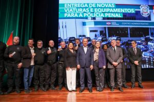 Governador entrega reforço de R$ 27 milhões em viaturas e equipamentos para a Polícia Penal
