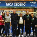 Cuzidos goleia Carvoeiros e conquista o tetracampeonato da Taça Cegero em noite histórica de ginásio lotado